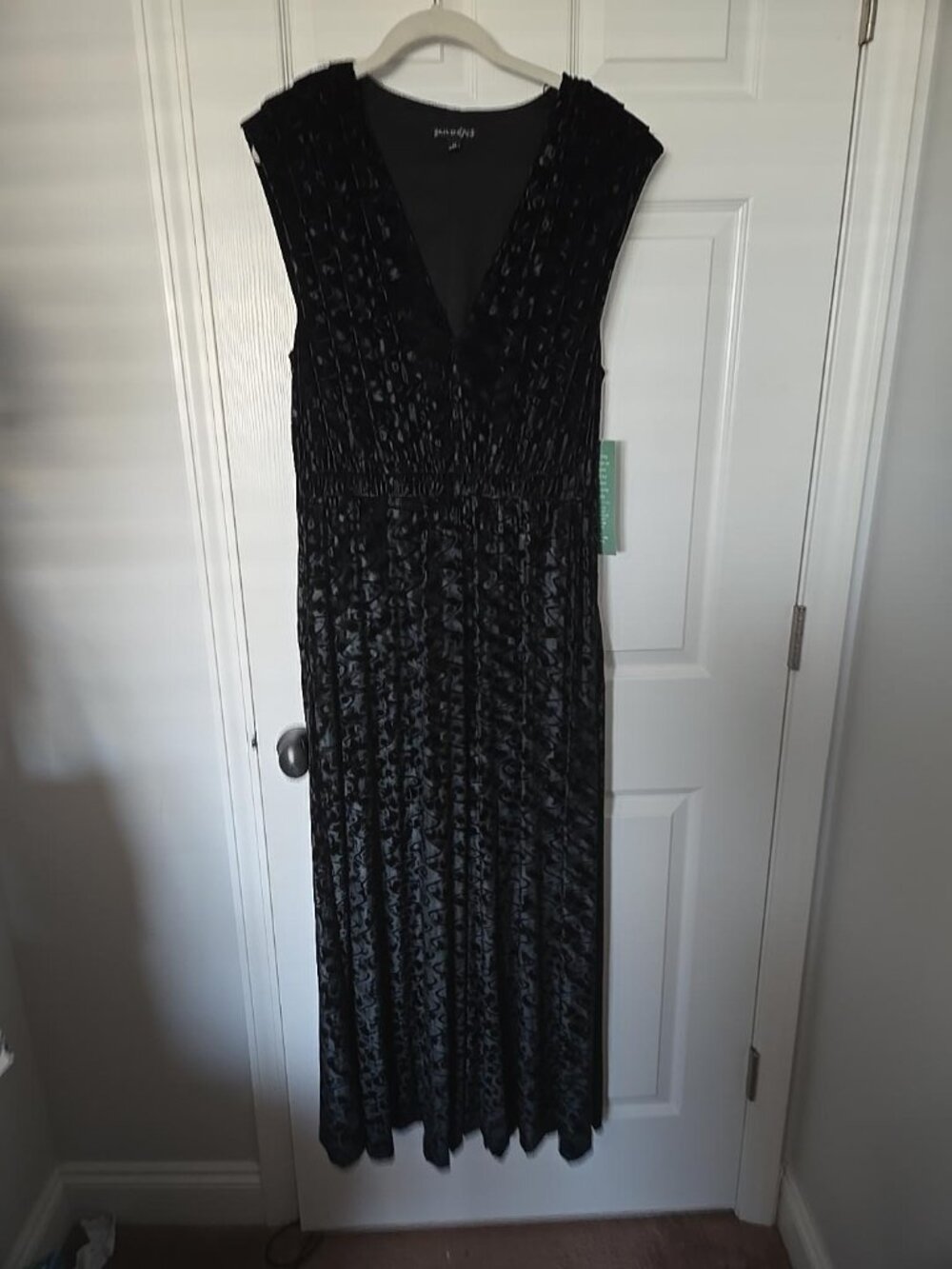NWT Sam & Jess Black Burnout Velvet Maxi Dress SZ L